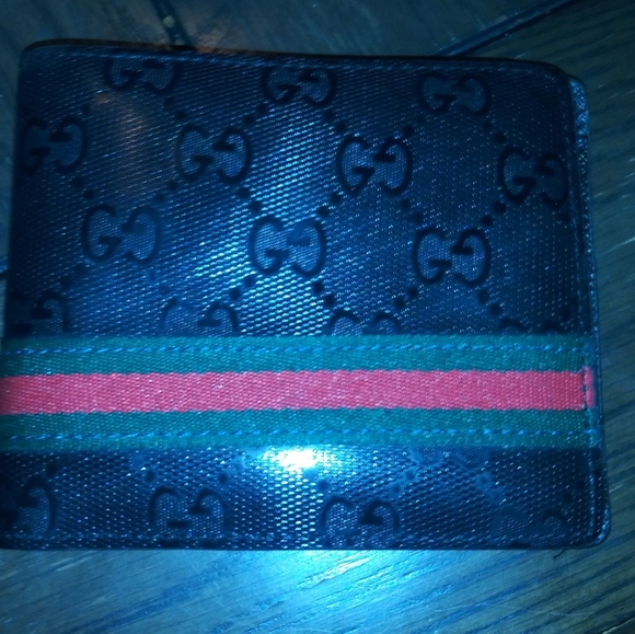 New Gucci wallet - Picture 3 of 4